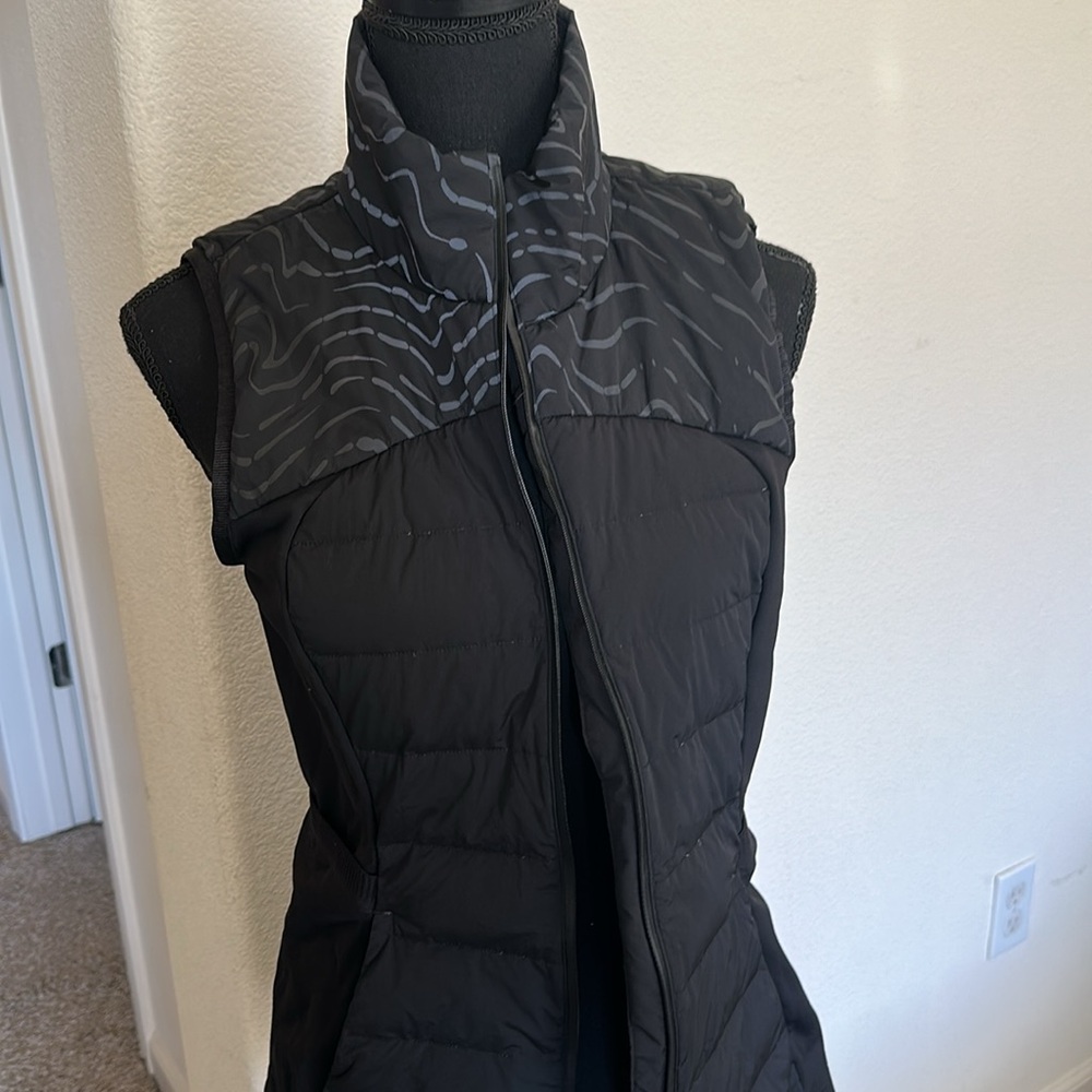 Lululemon Down for It All Vest *Reflective - Picture 4 of 5